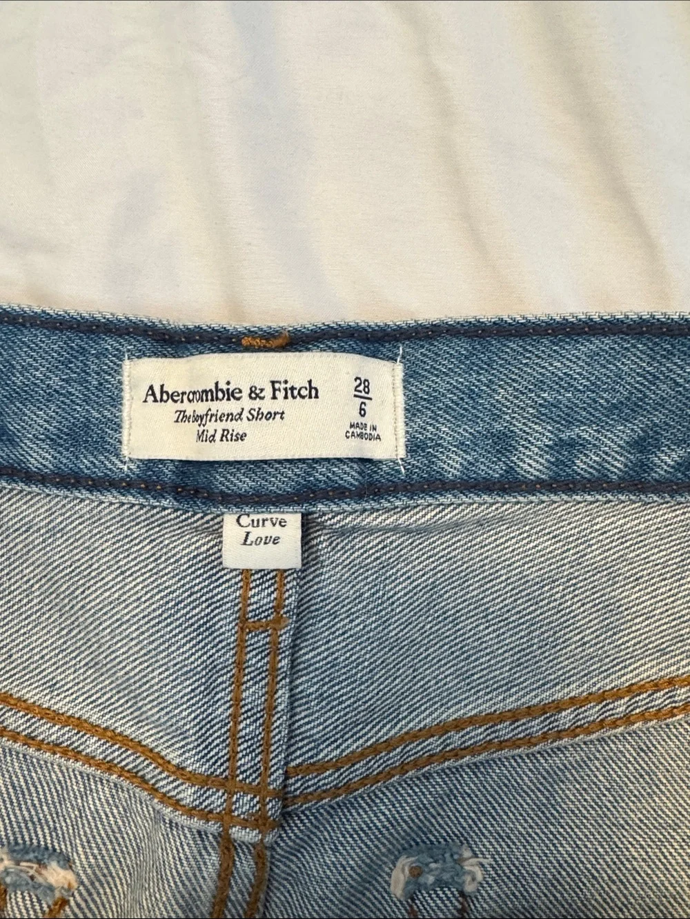 Abercrombie The Boyfriend Short Mid Rise